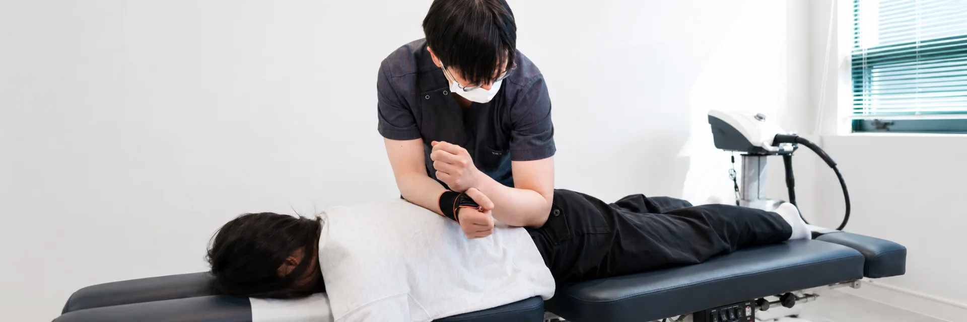 서울온한의원 추나 치료실 - 쾌적한 진료 공간 추나 치료실